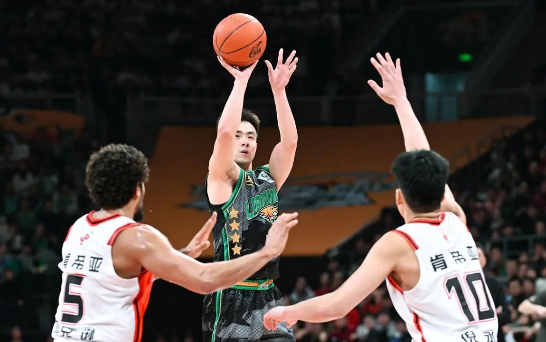 场比赛, 同时 场比赛, 同时