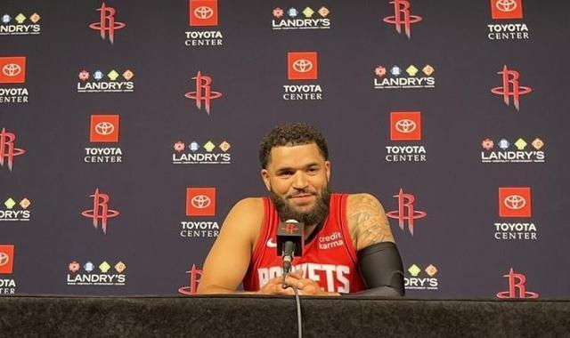 伊森撑起锋, img, 火箭队希望