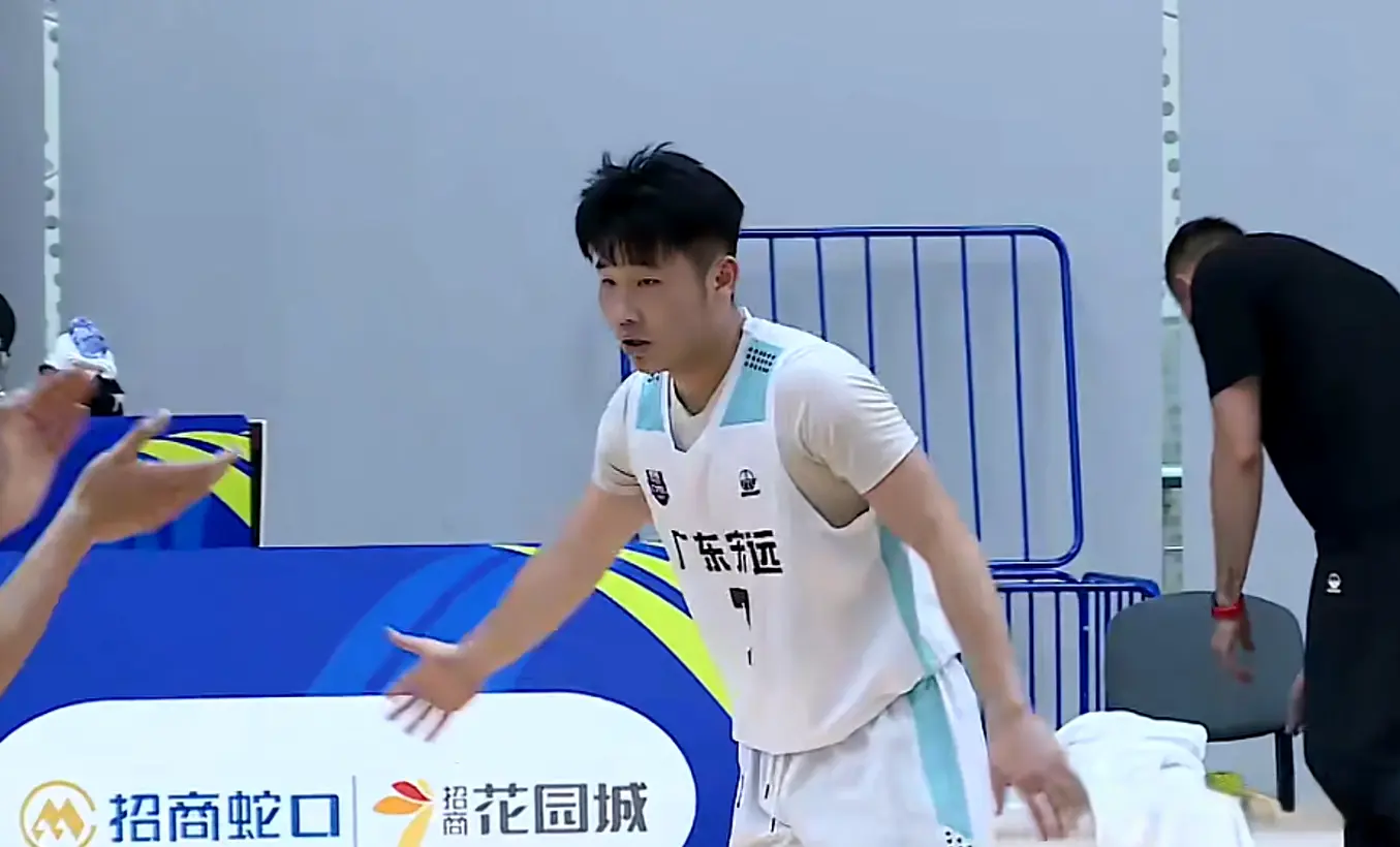 杨溢, 打成